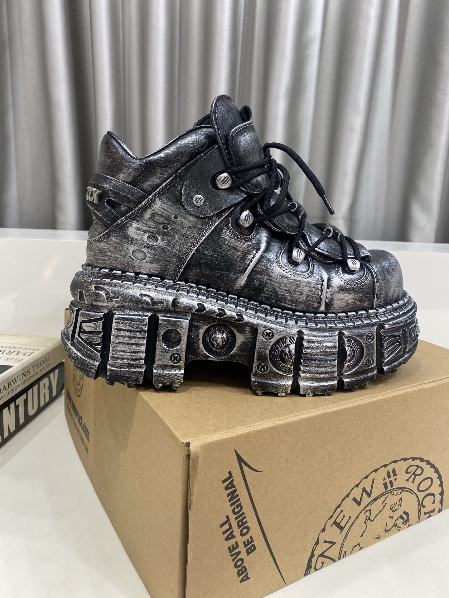 Calvin Klein Male Basic Shoes