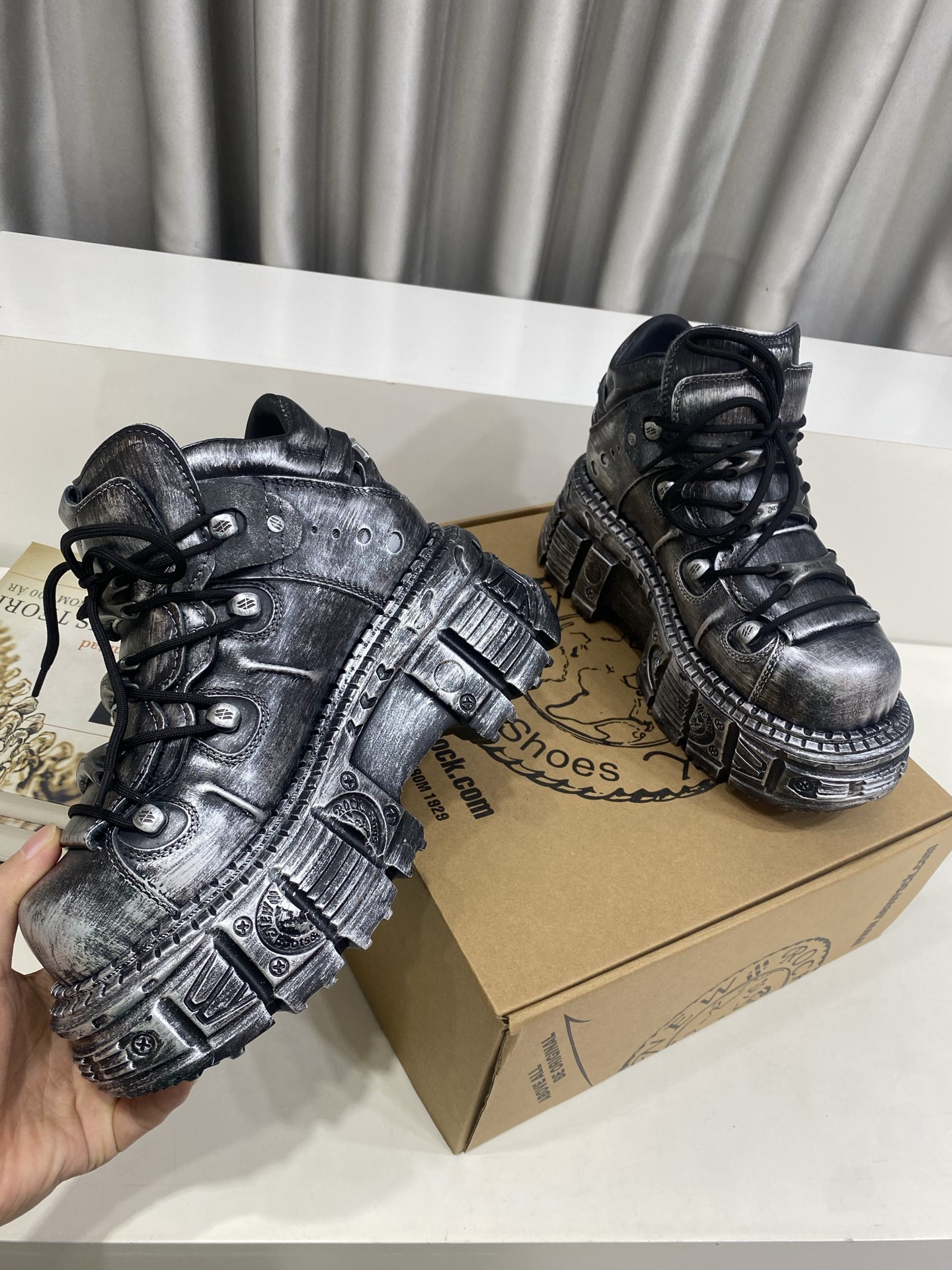 Calvin Klein Male Basic Shoes