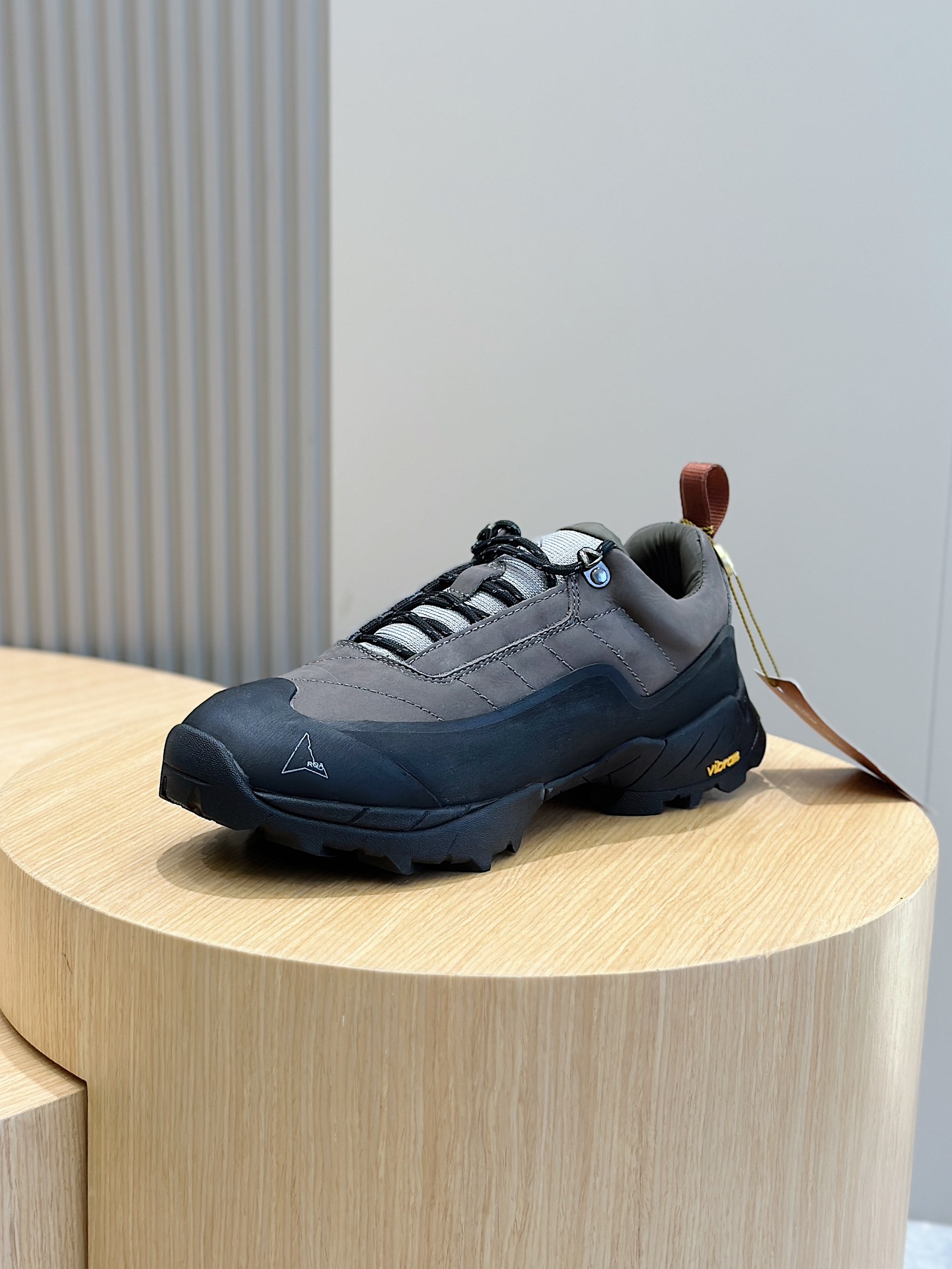 Male Sneakers L-s