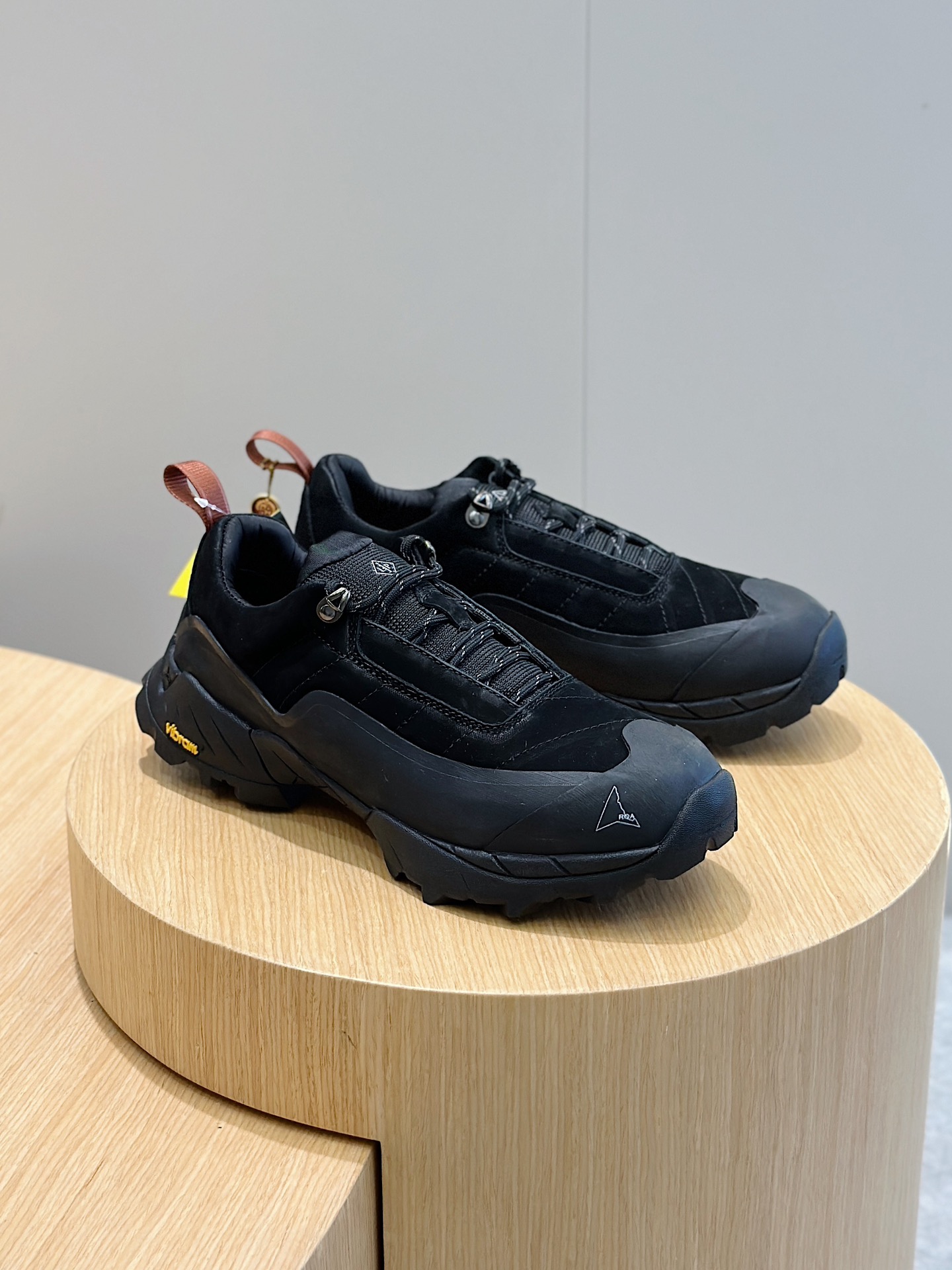 Male Sneakers L-s
