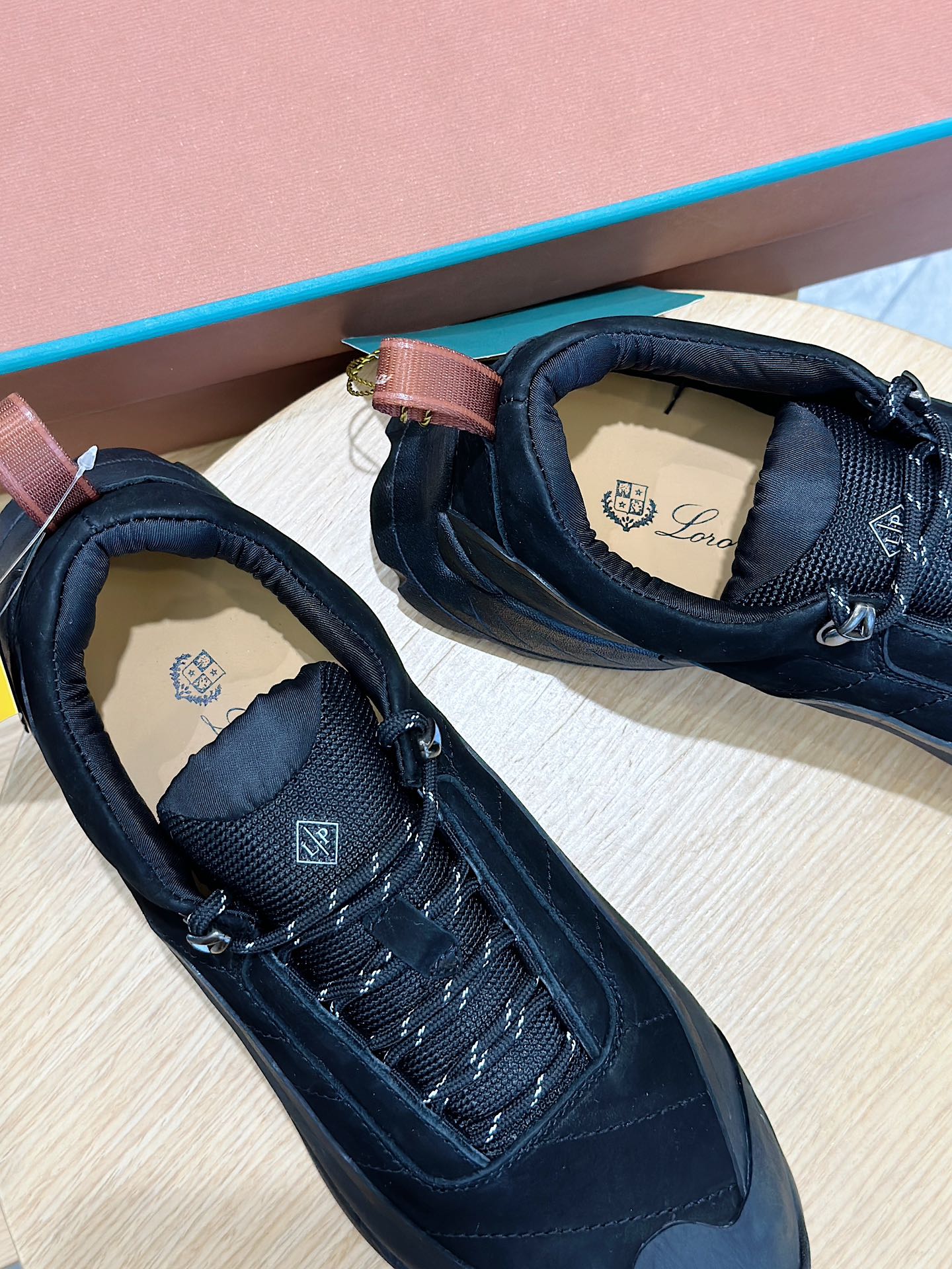 Male Sneakers L-s