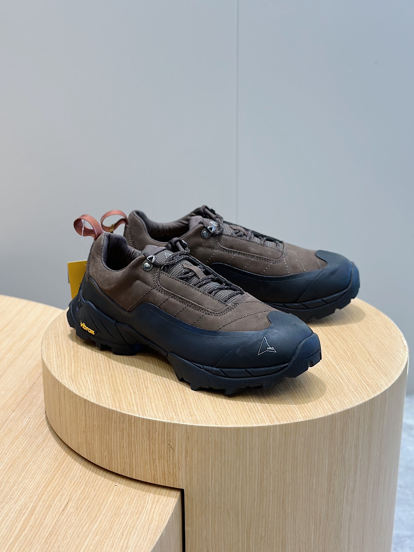Male Sneakers L-s