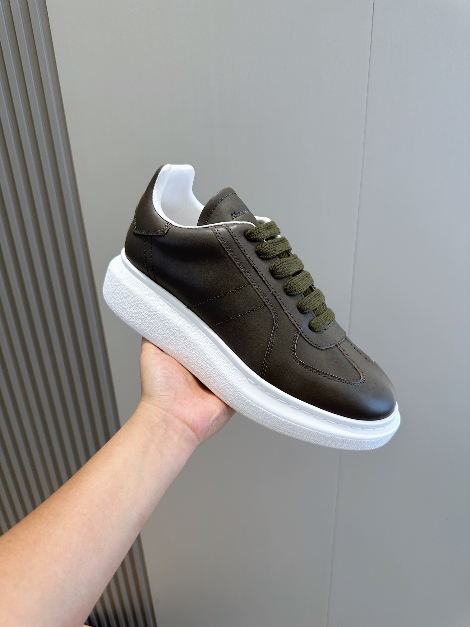 Alexander Mcqueen Male Sneakers M-l-s