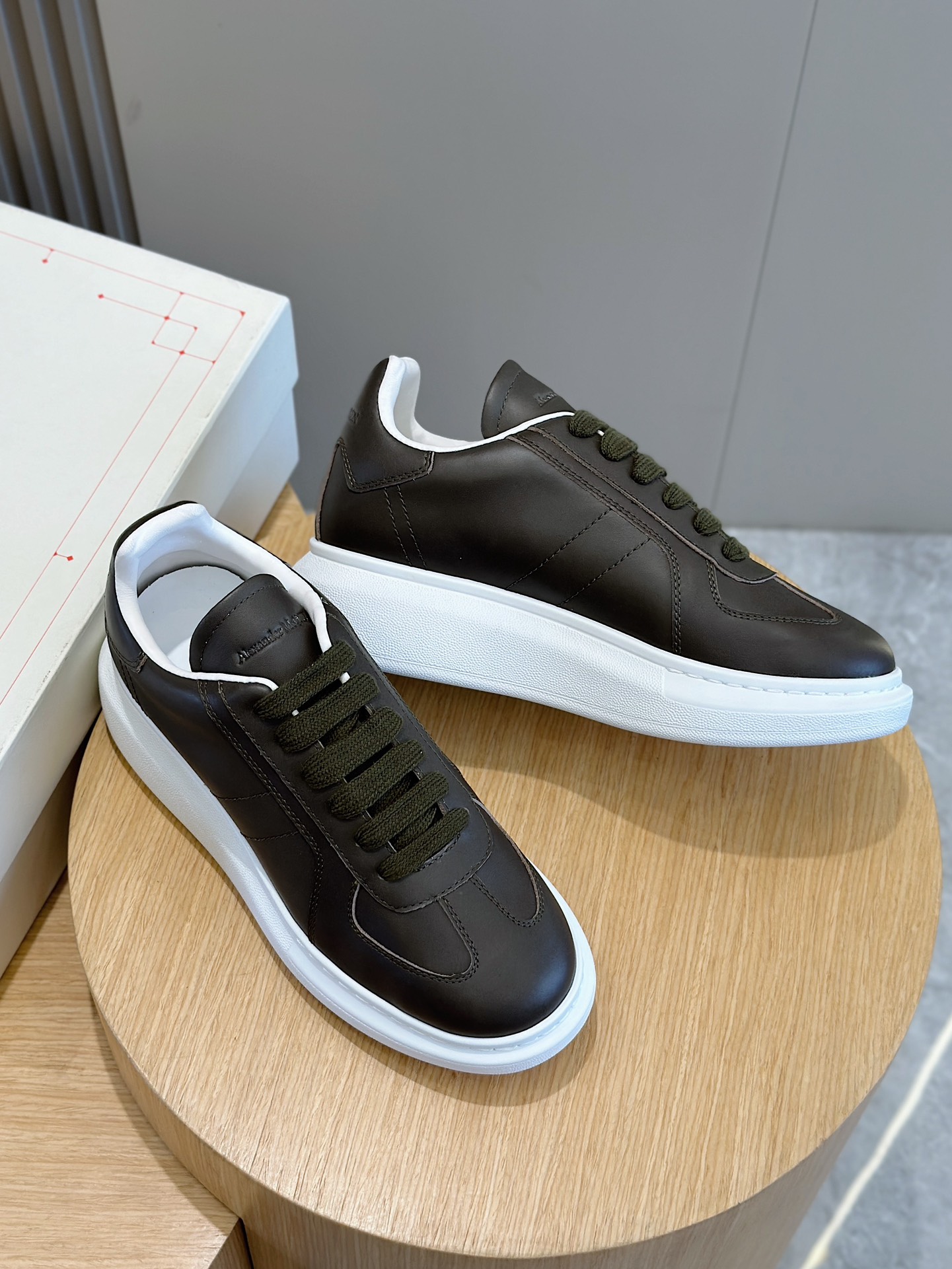 Alexander Mcqueen Male Sneakers M-l-s