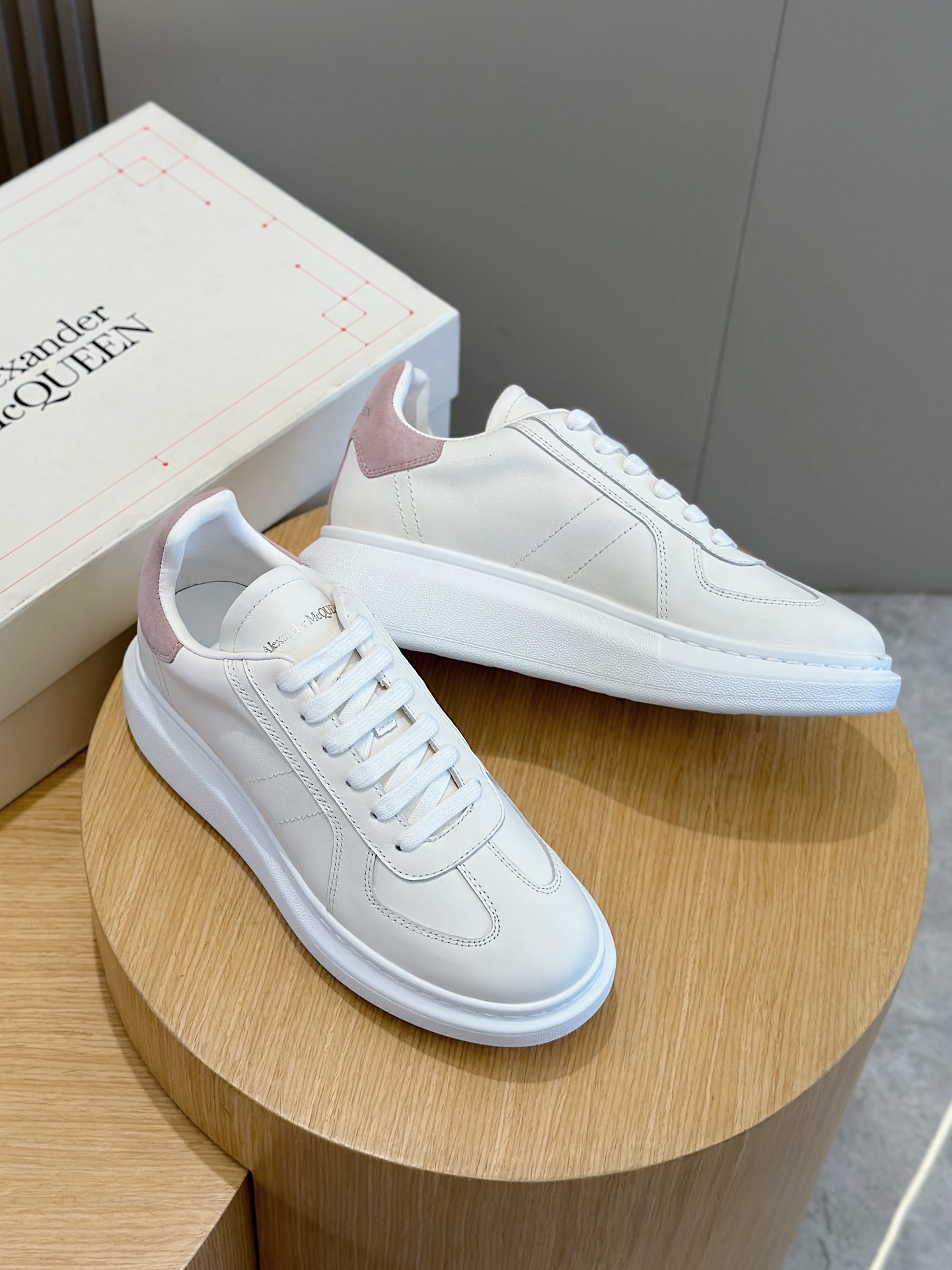 Alexander Mcqueen Male Sneakers M-l-s