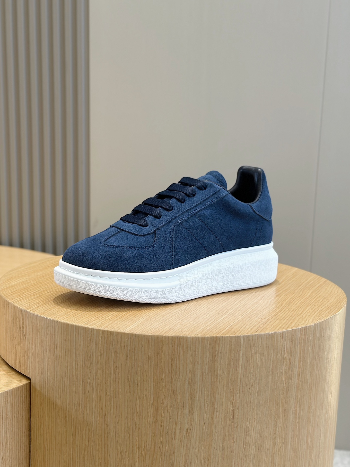 Alexander Mcqueen Male Sneakers M-l-s