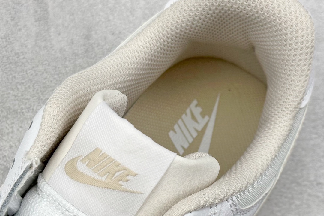 Nike Board Shoes White M-l