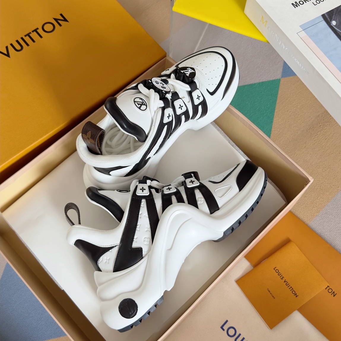 Louis Vuitton Female Sneakers M-l-s