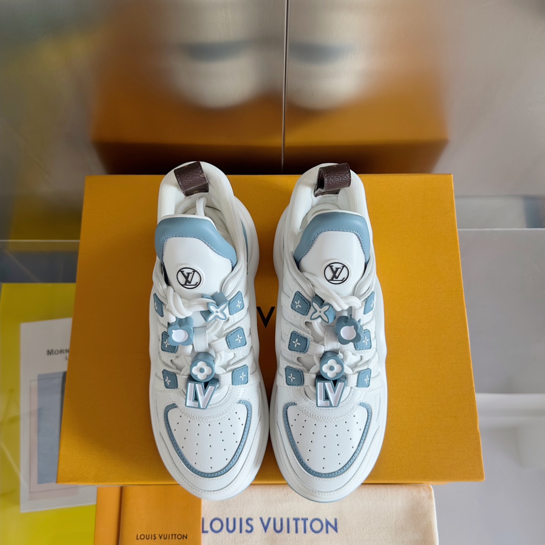 Louis Vuitton Female Sneakers M-l-s