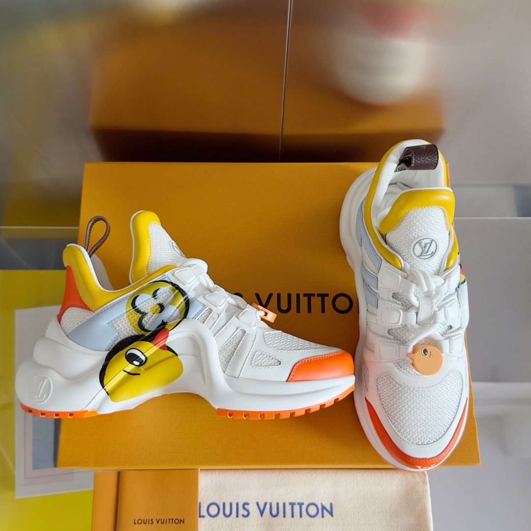 Louis Vuitton Female Sneakers M-l-s