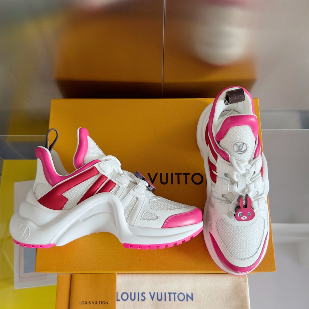 Louis Vuitton Female Sneakers M-l-s