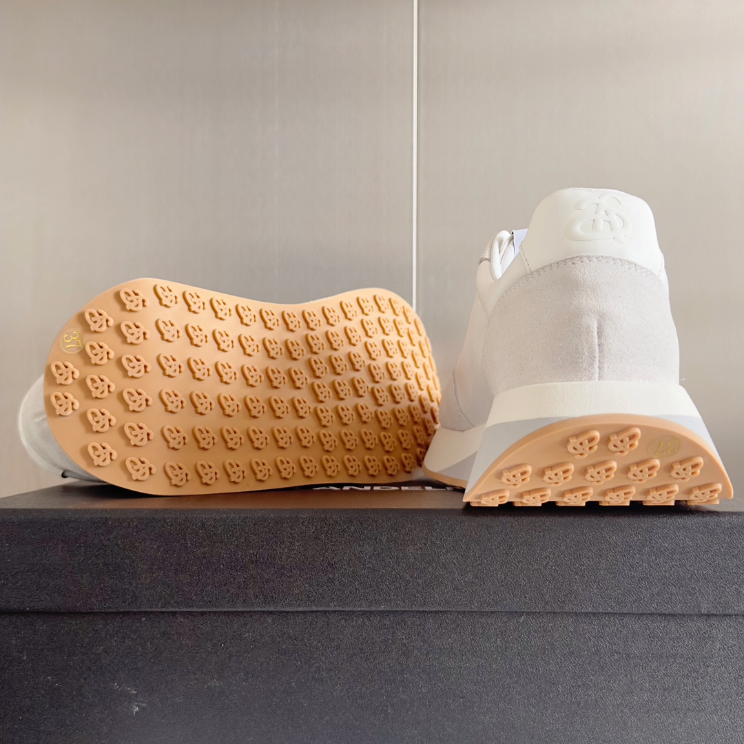 Female Sneakers M-l-s