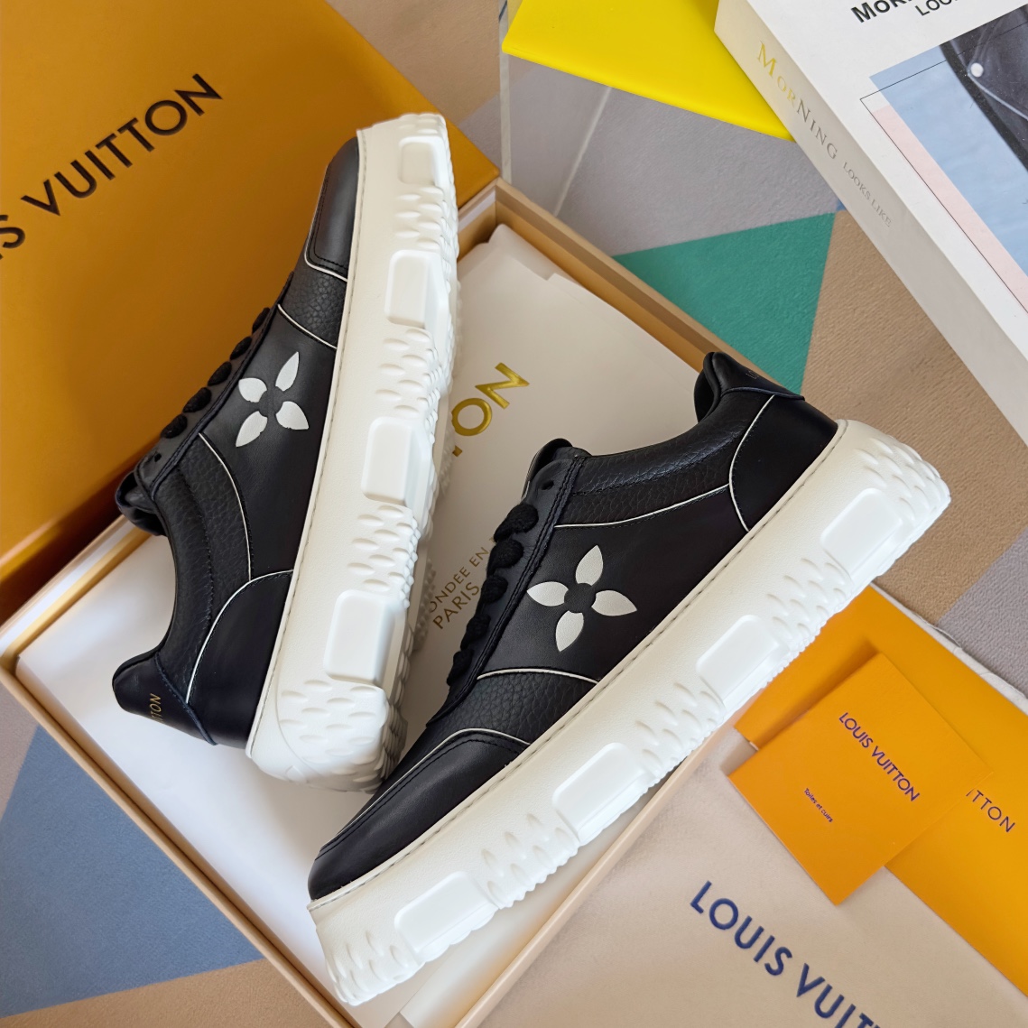 Louis Vuitton Male Sneakers M-l-s