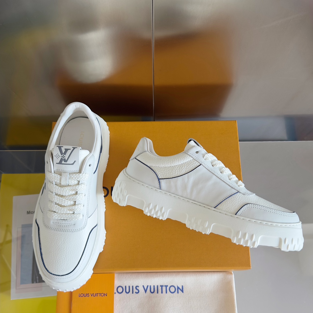 Louis Vuitton Male Sneakers M-l-s