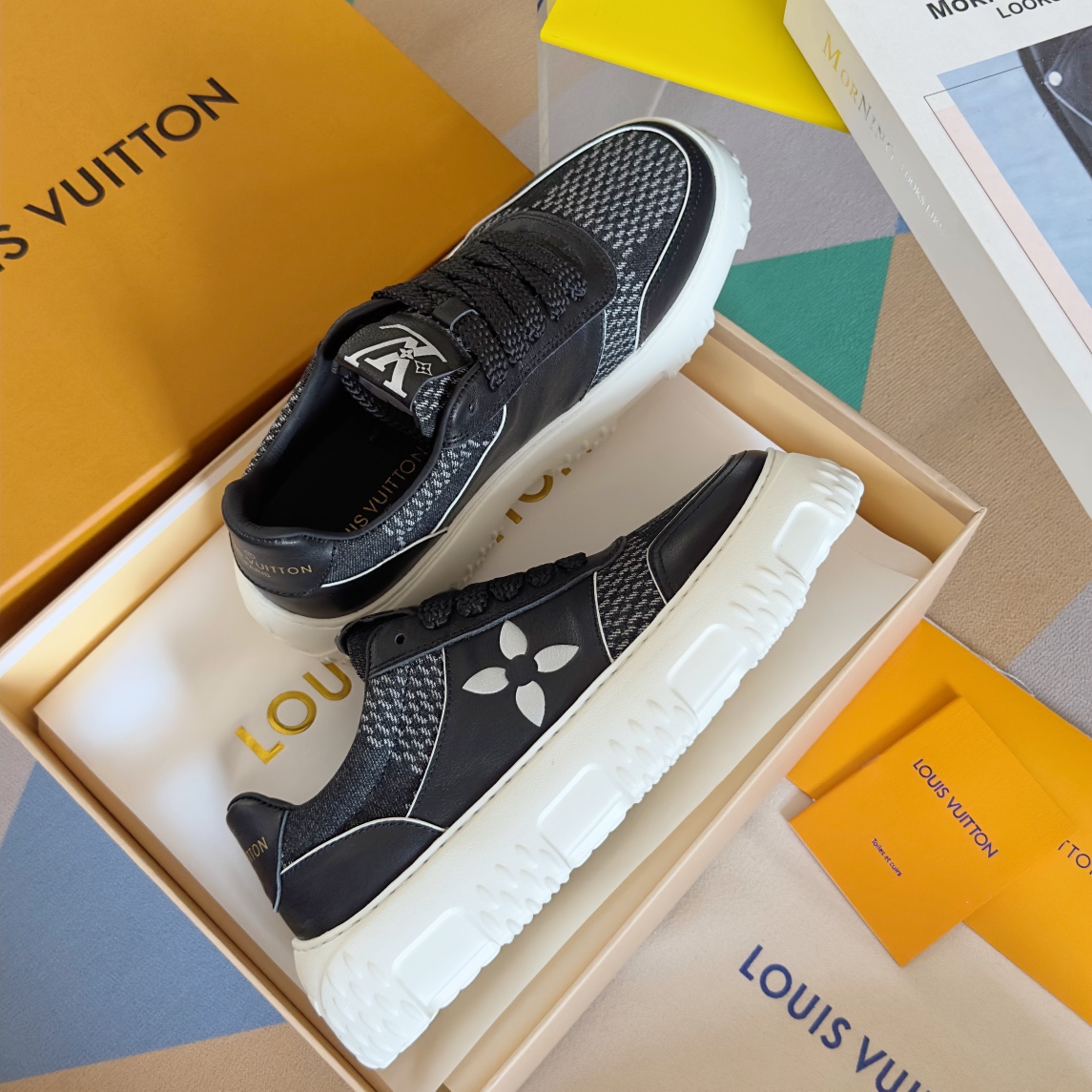Louis Vuitton Male Sneakers M-l-s