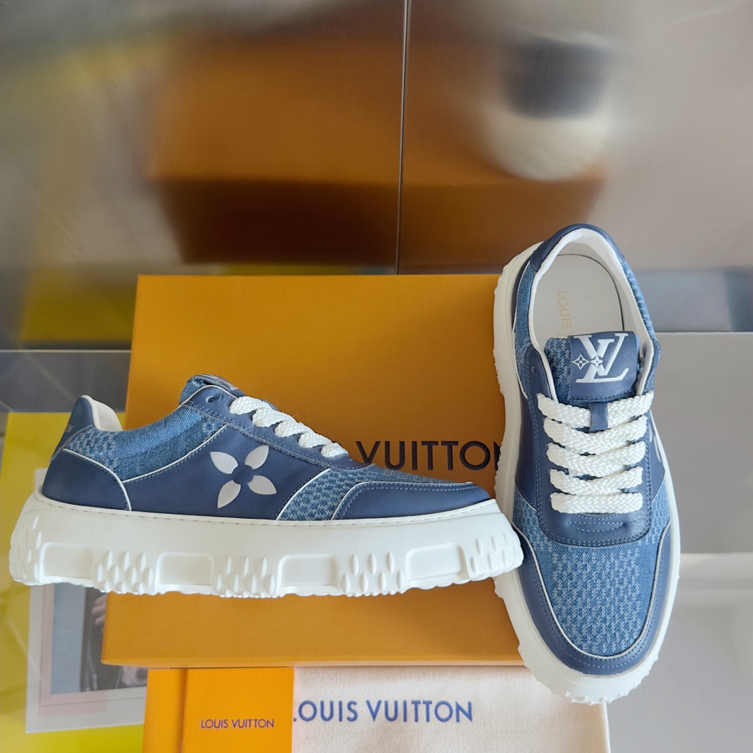 Louis Vuitton Male Sneakers M-l-s