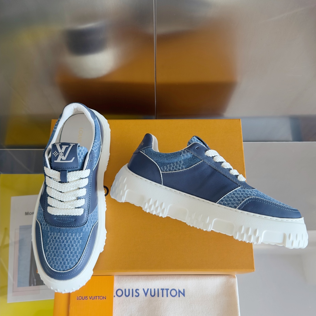 Louis Vuitton Male Sneakers M-l-s