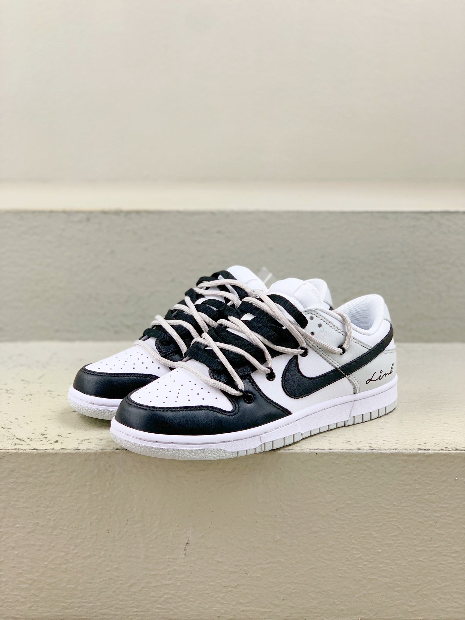 Nike Female Board Shoes M-l-s