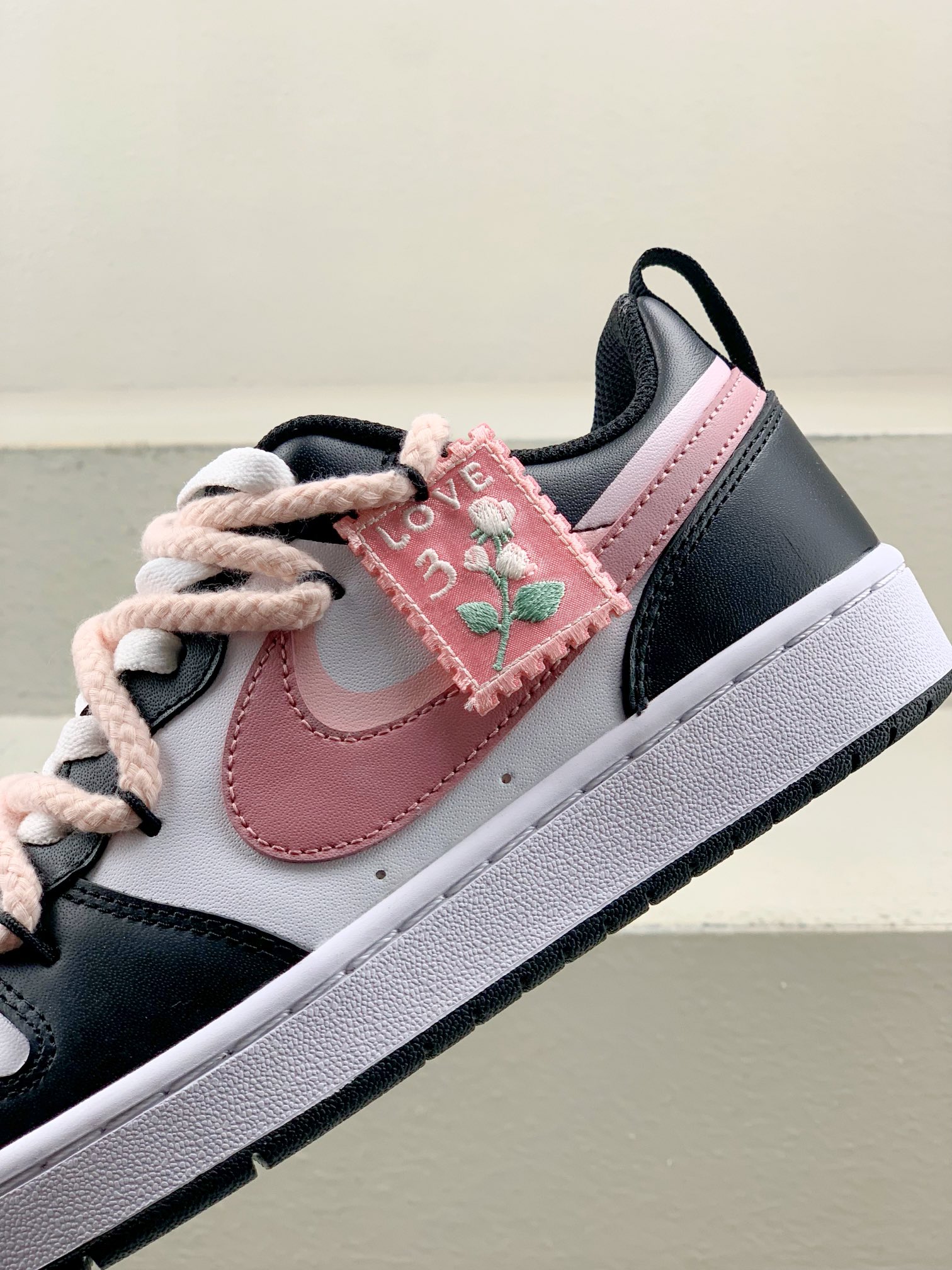 Calvin Klein Nike Female Board Shoes L-s