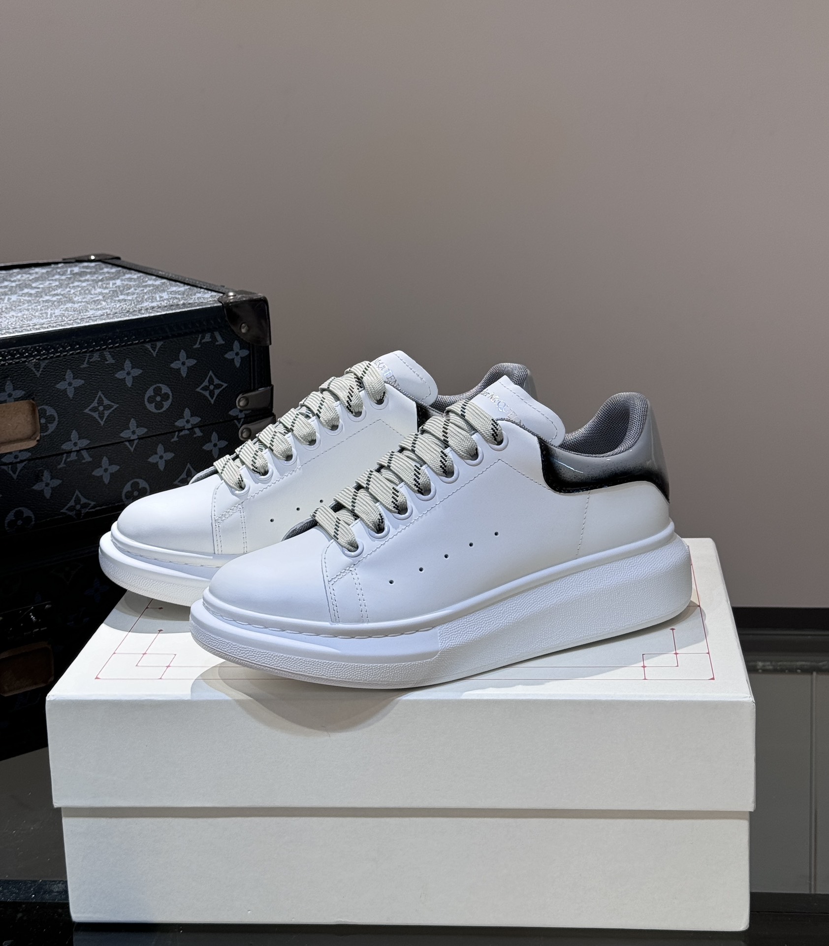 Alexander Mcqueen Male Basic Shoes Black M-l-s