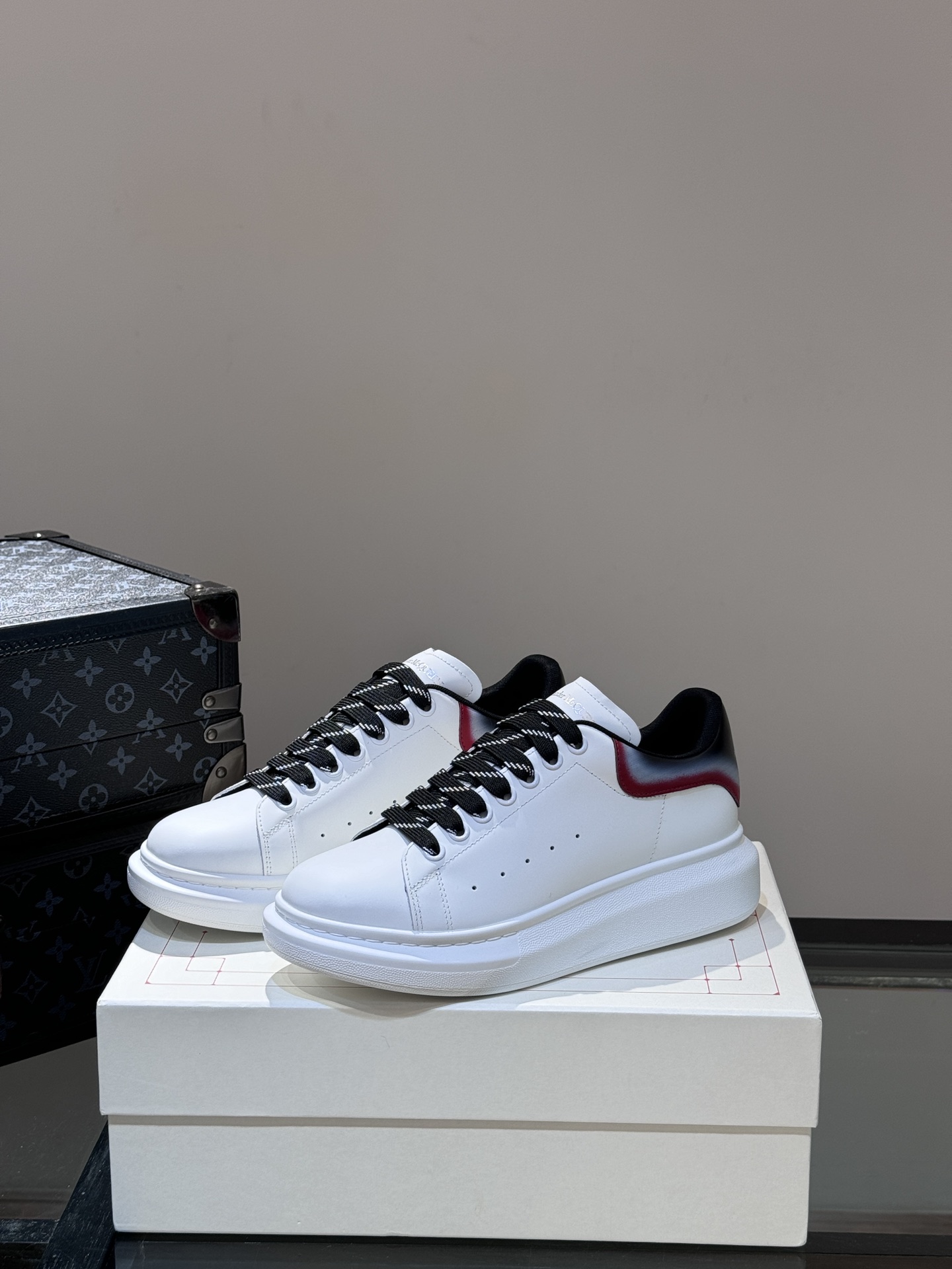 Alexander Mcqueen Male Basic Shoes Black M-l-s