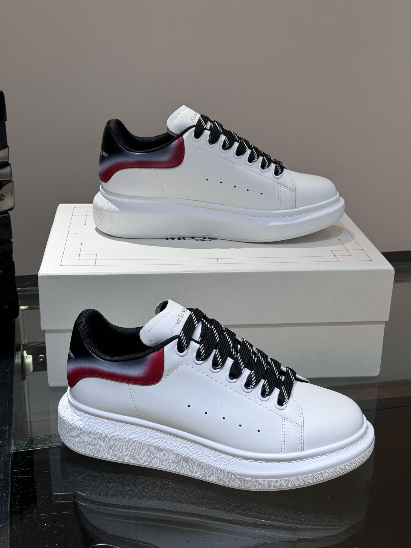 Alexander Mcqueen Male Basic Shoes Black M-l-s