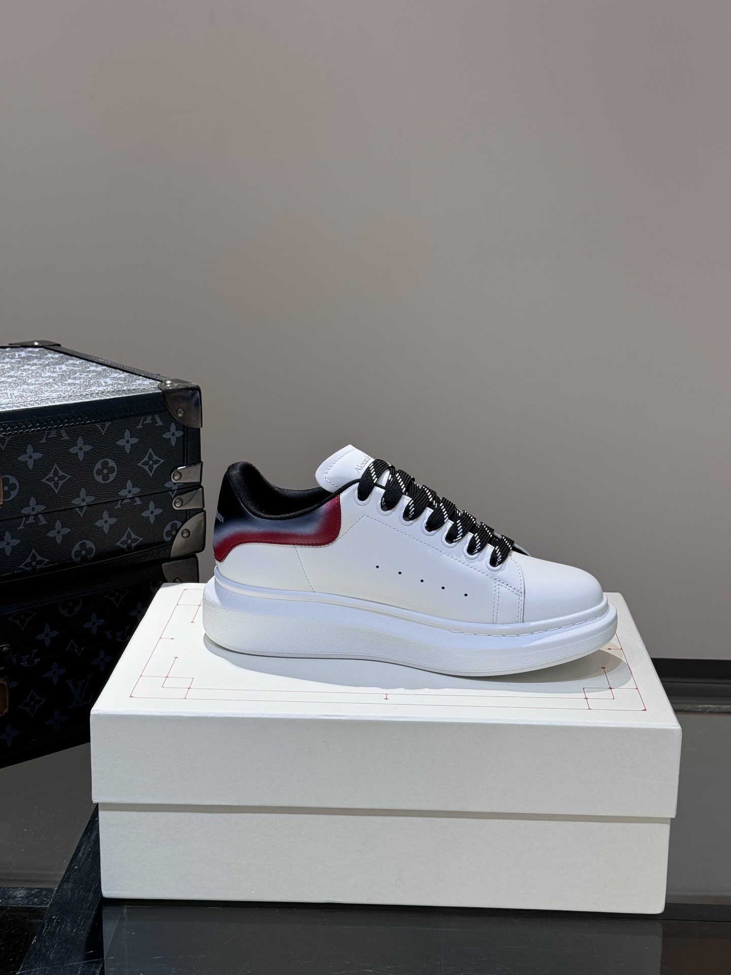 Alexander Mcqueen Male Basic Shoes Black M-l-s