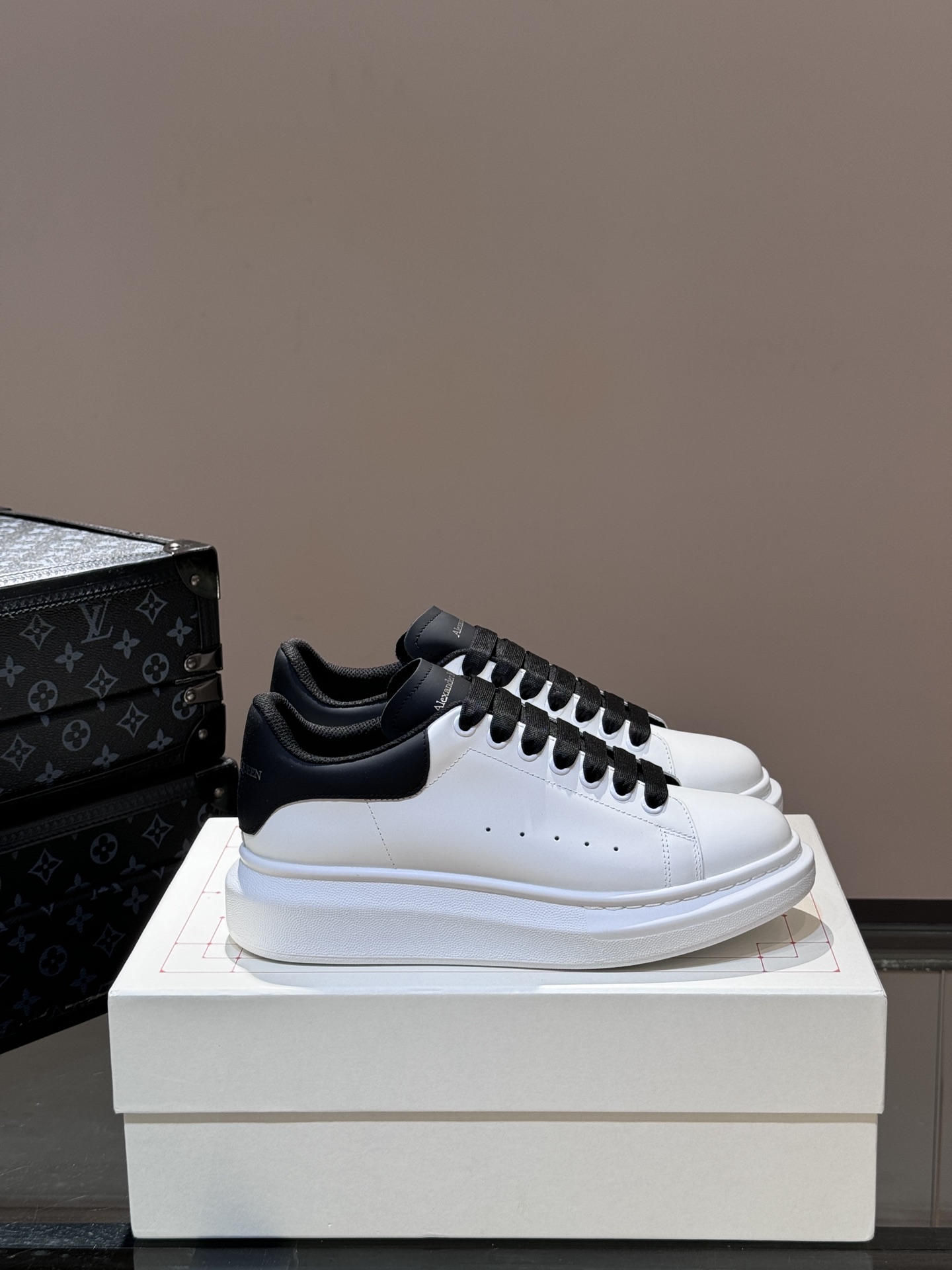 Alexander Mcqueen Male Basic Shoes Black M-l-s