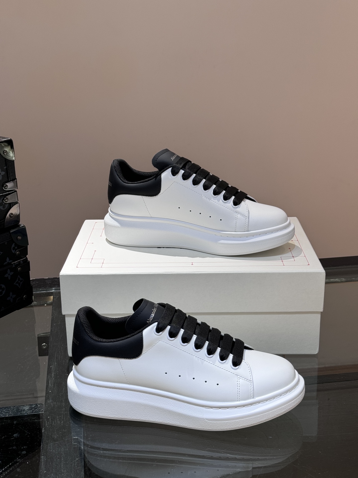 Alexander Mcqueen Male Basic Shoes Black M-l-s