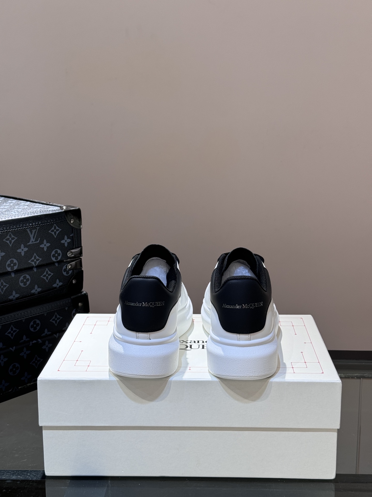 Alexander Mcqueen Male Basic Shoes Black M-l-s