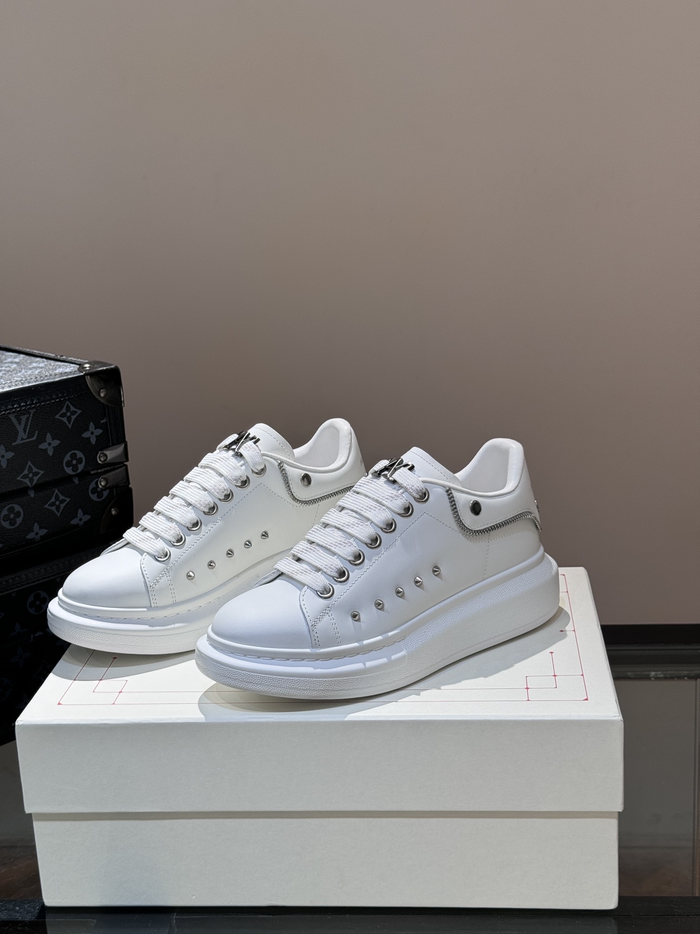 Alexander Mcqueen Male Basic Shoes Black M-l-s