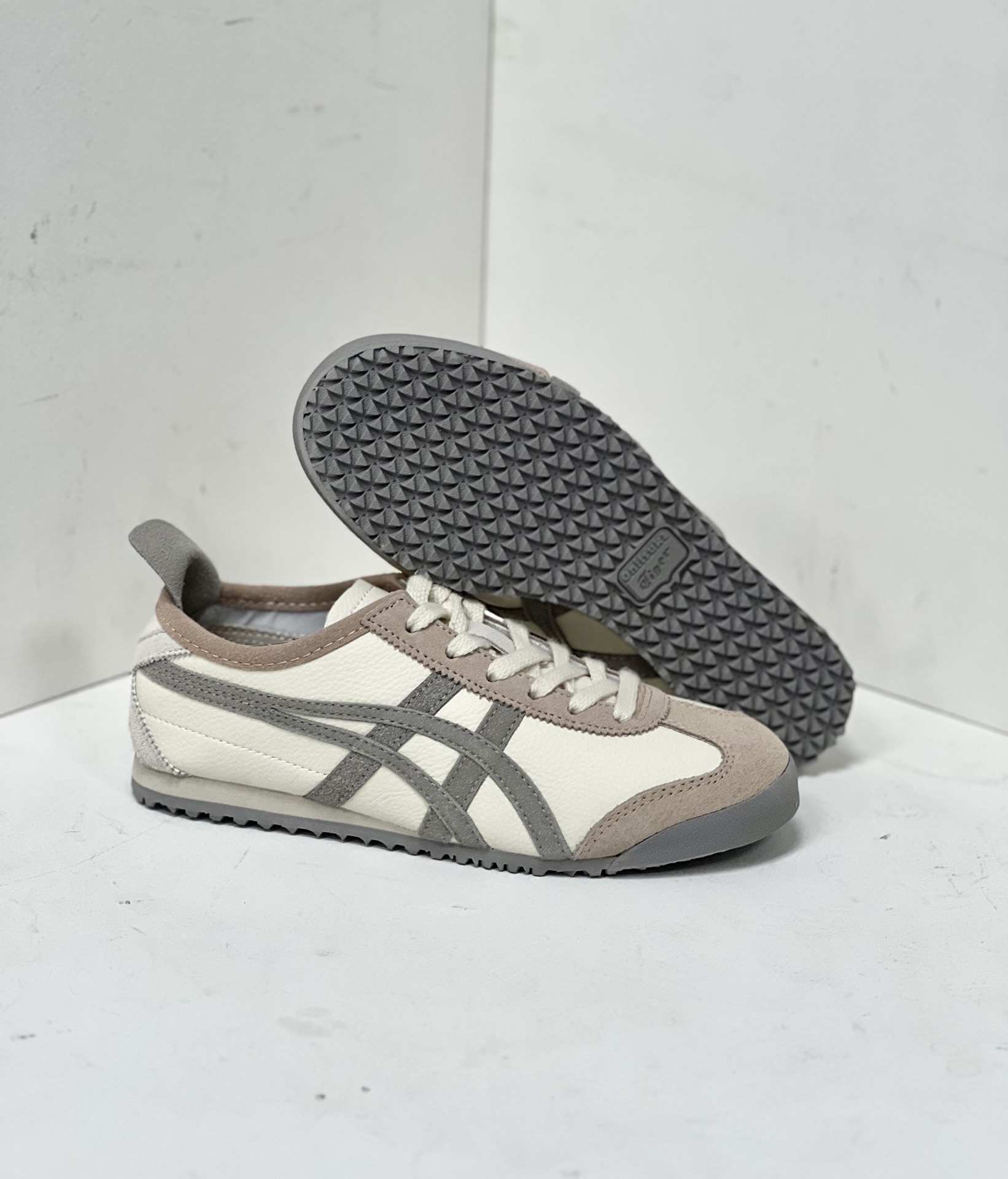 Onitsuka Tiger Basic Shoes M-s