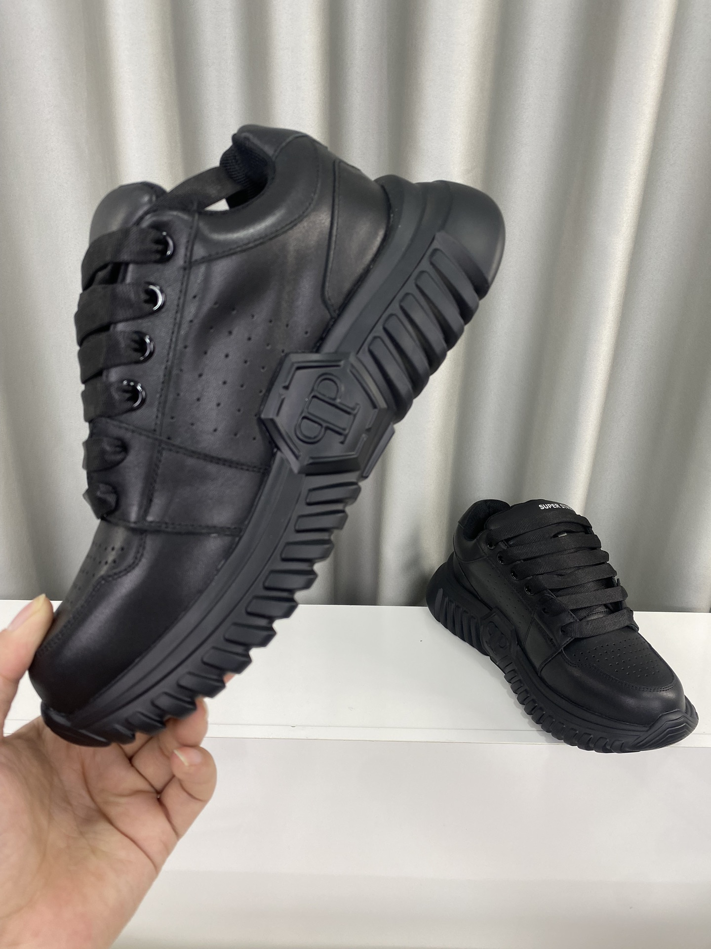Male Sneakers Breathable L