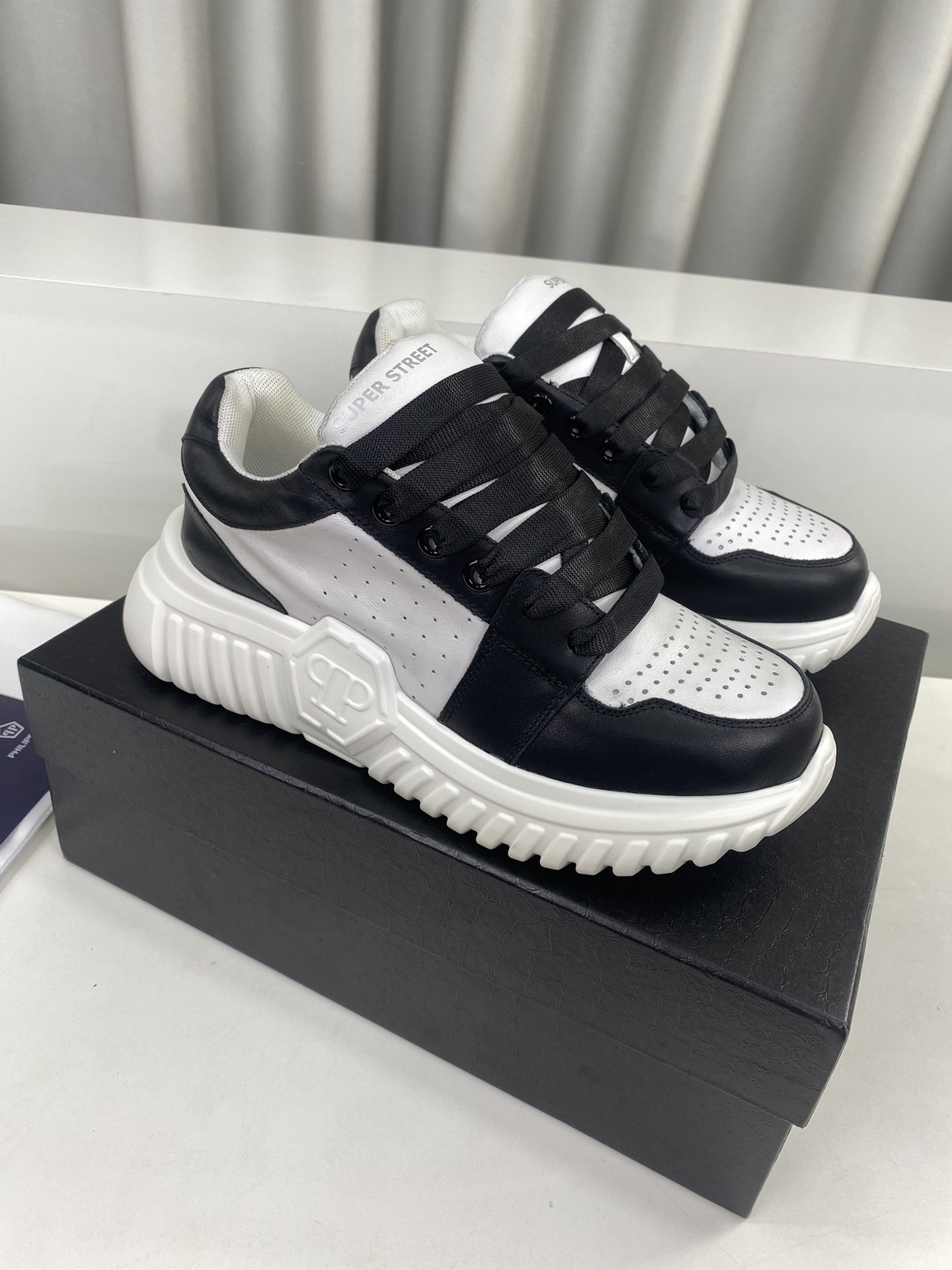 Male Sneakers Breathable L