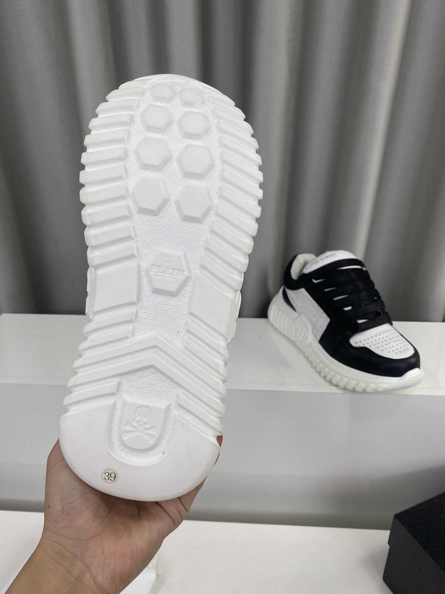 Male Sneakers Breathable L