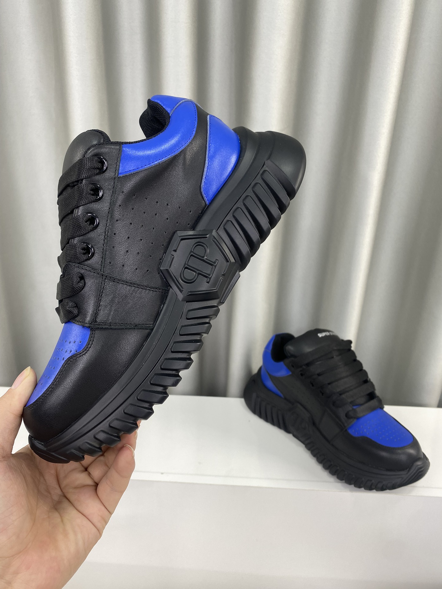 Male Sneakers Breathable L
