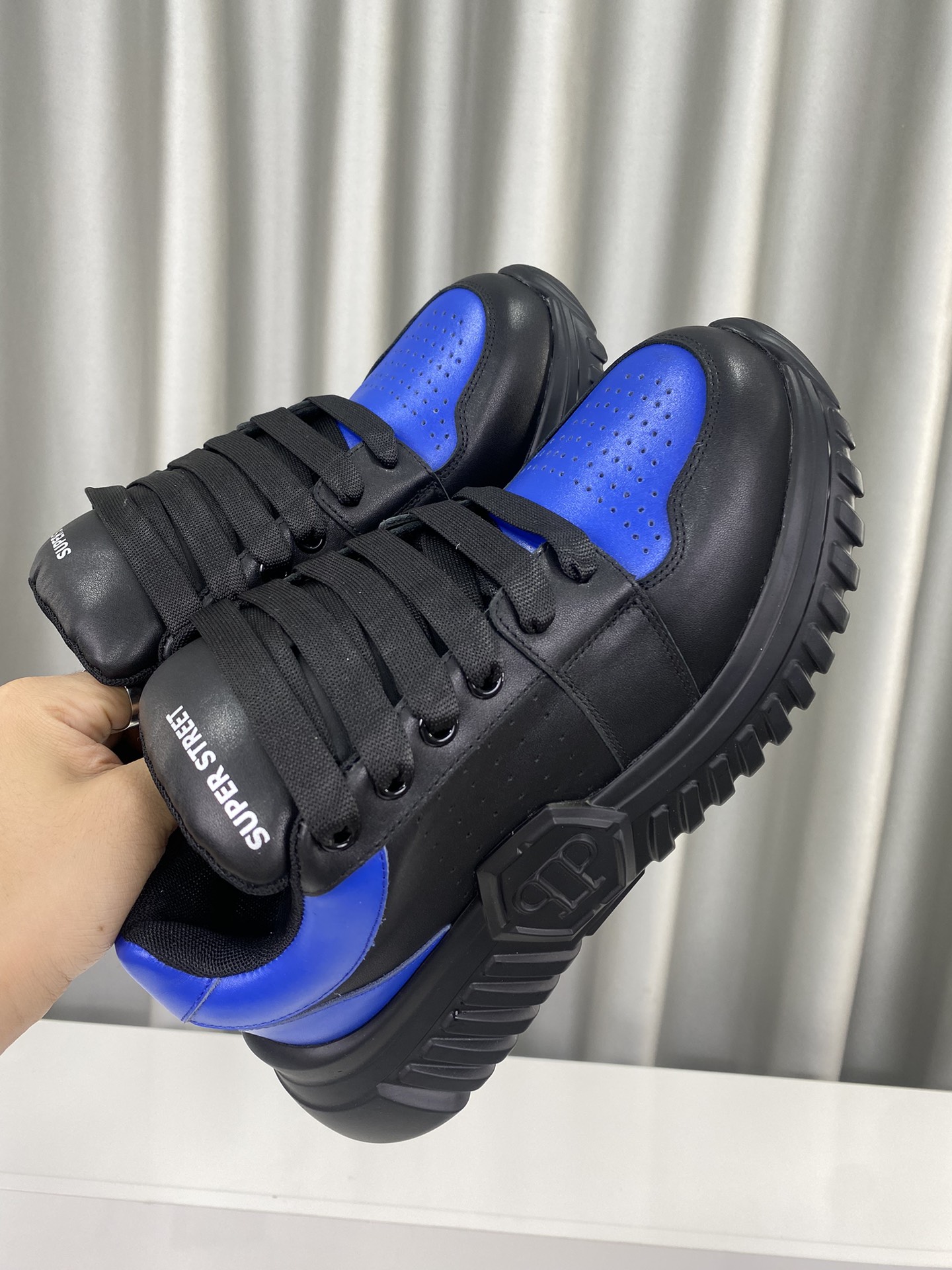 Male Sneakers Breathable L
