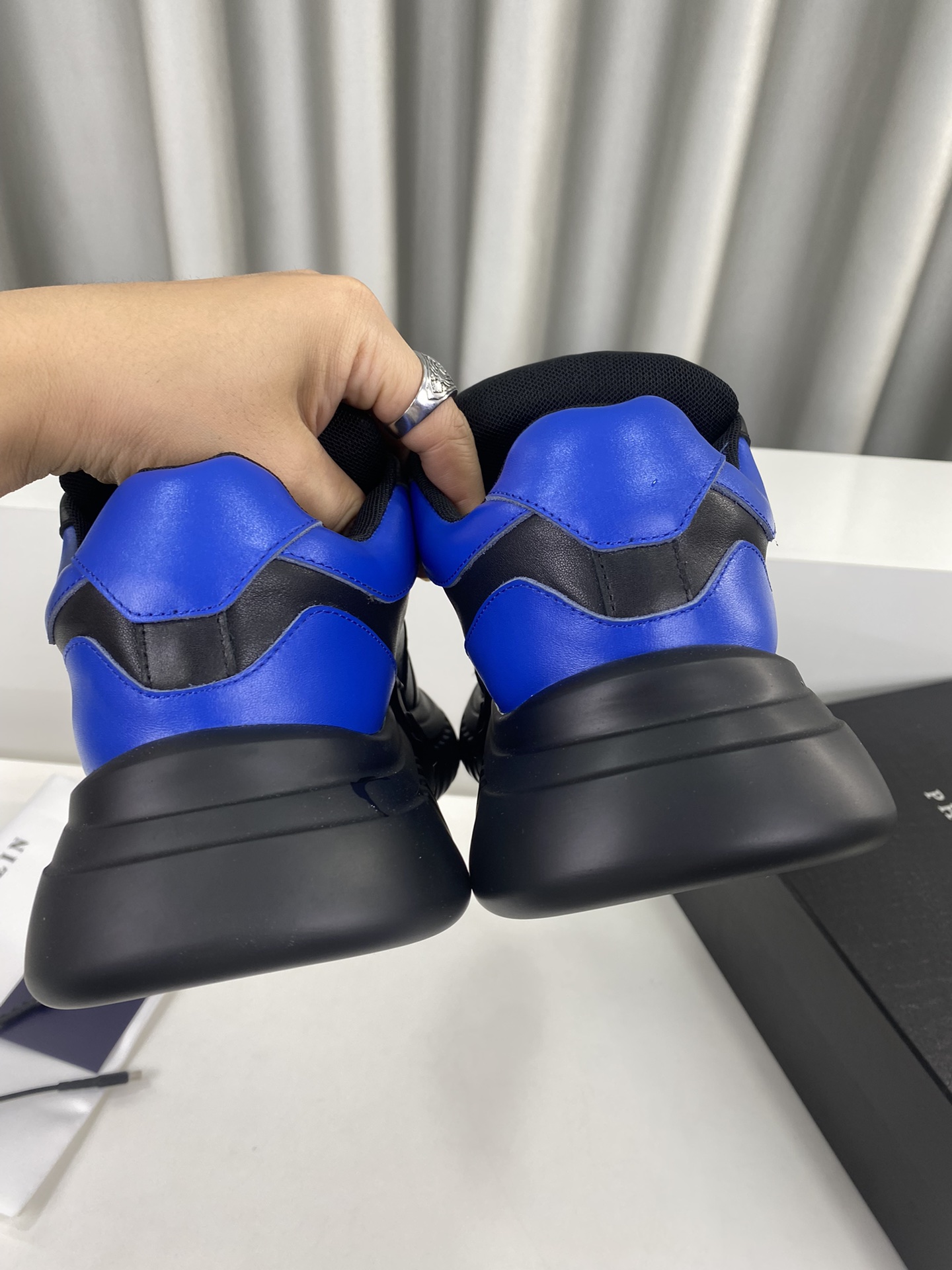 Male Sneakers Breathable L