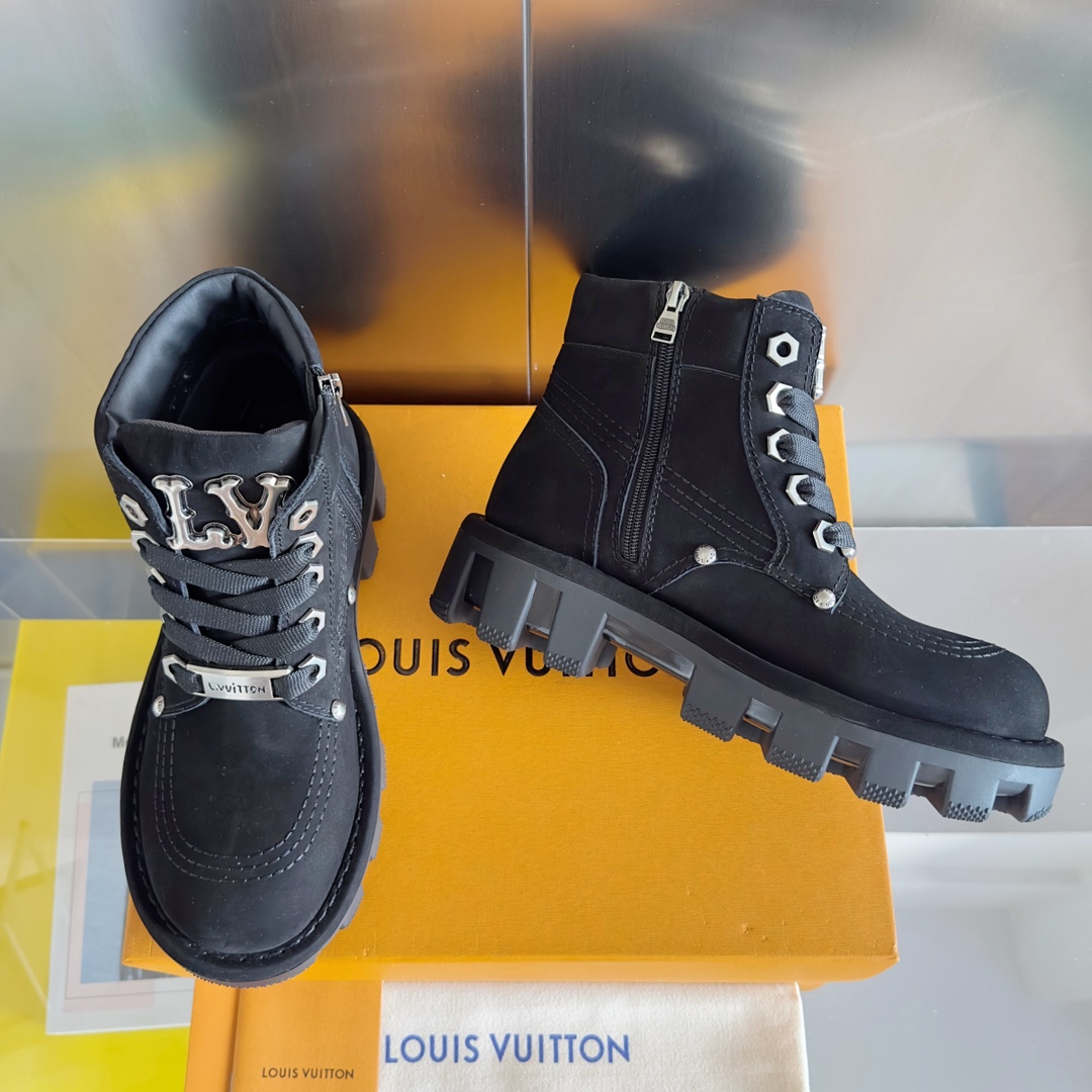 Calvin Klein Dr. Martens Louis Vuitton Male Boots Cow Leather M-l-s