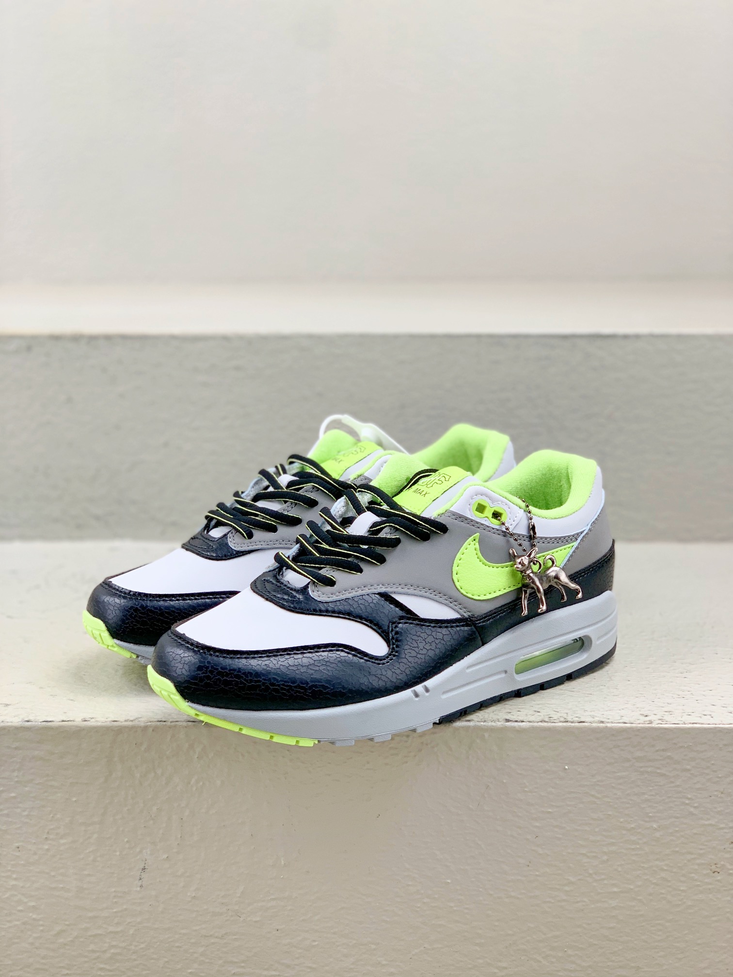 Nike Male Running Shoes Gray M-l