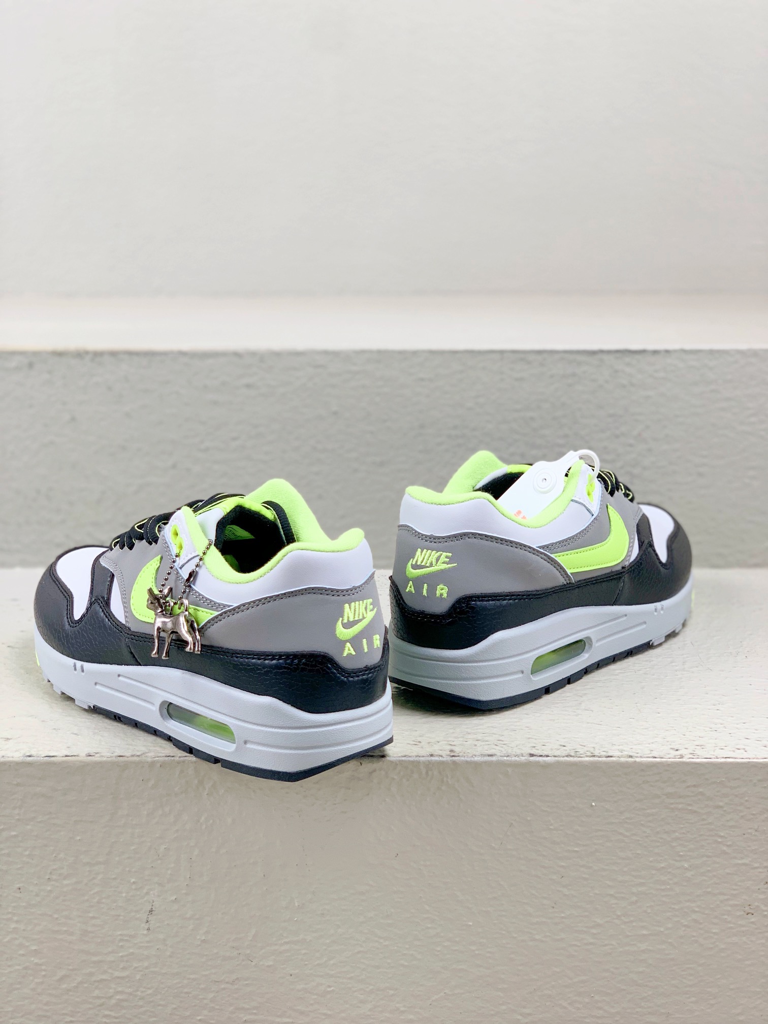 Nike Male Running Shoes Gray M-l
