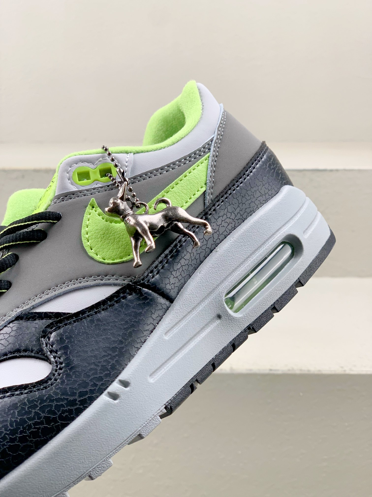 Nike Male Running Shoes Gray M-l