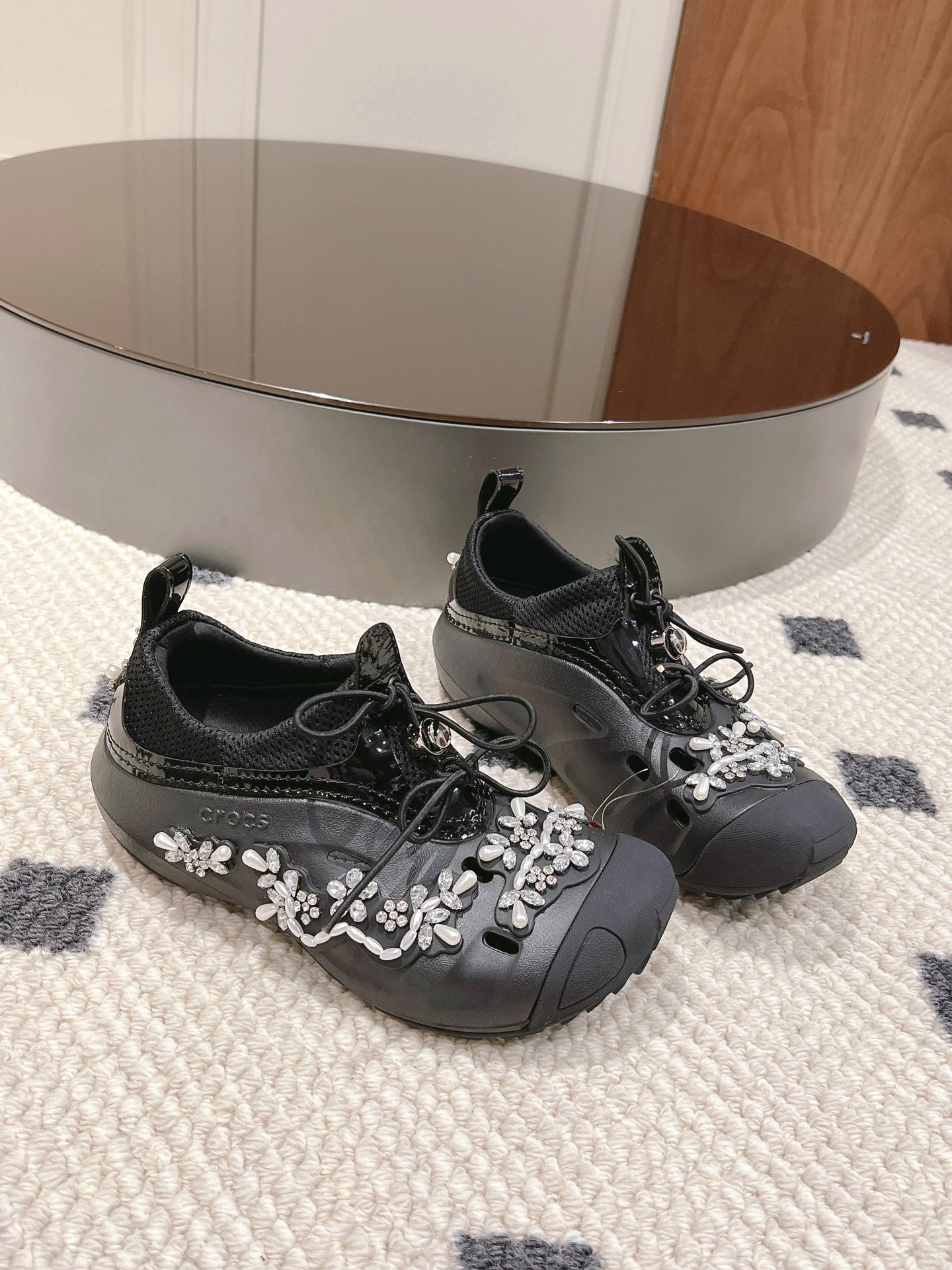 Crocs Female Basic Shoes M-s