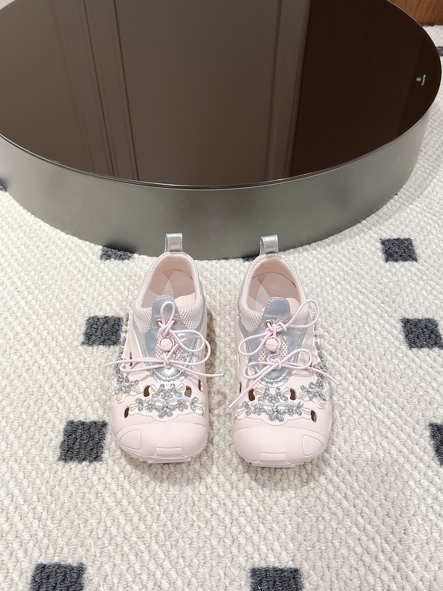 Crocs Female Basic Shoes M-s