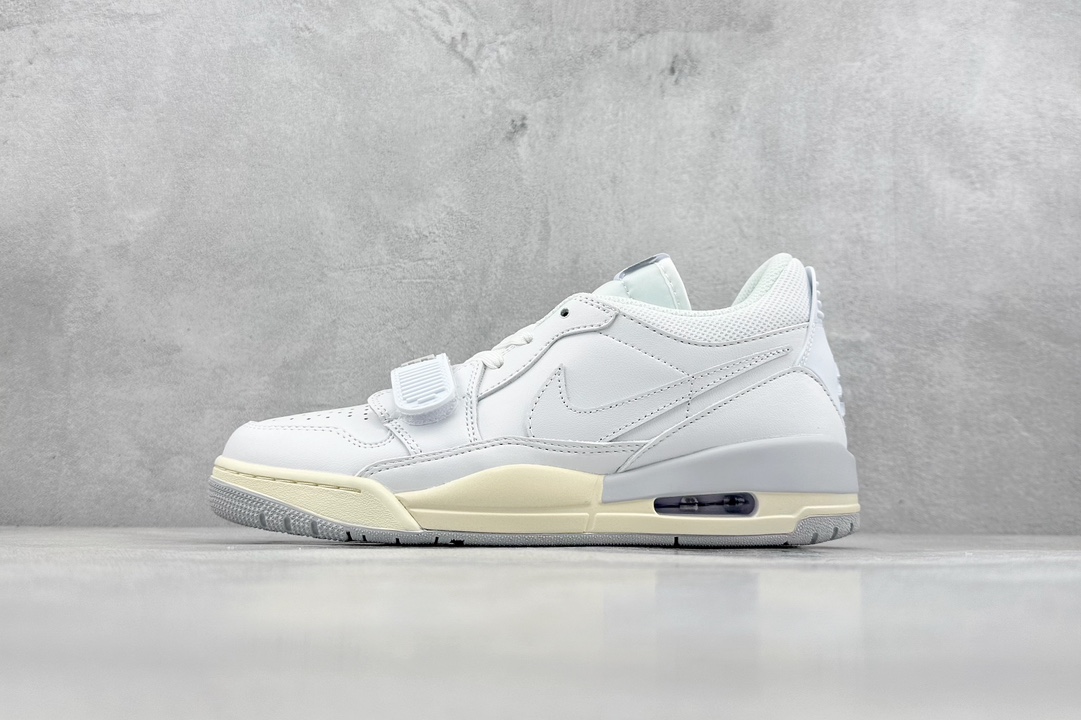 Jordan Nike Basic Shoes L-s
