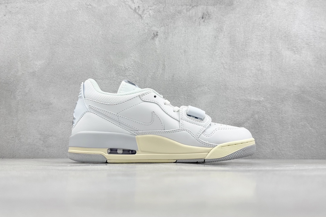 Jordan Nike Basic Shoes L-s