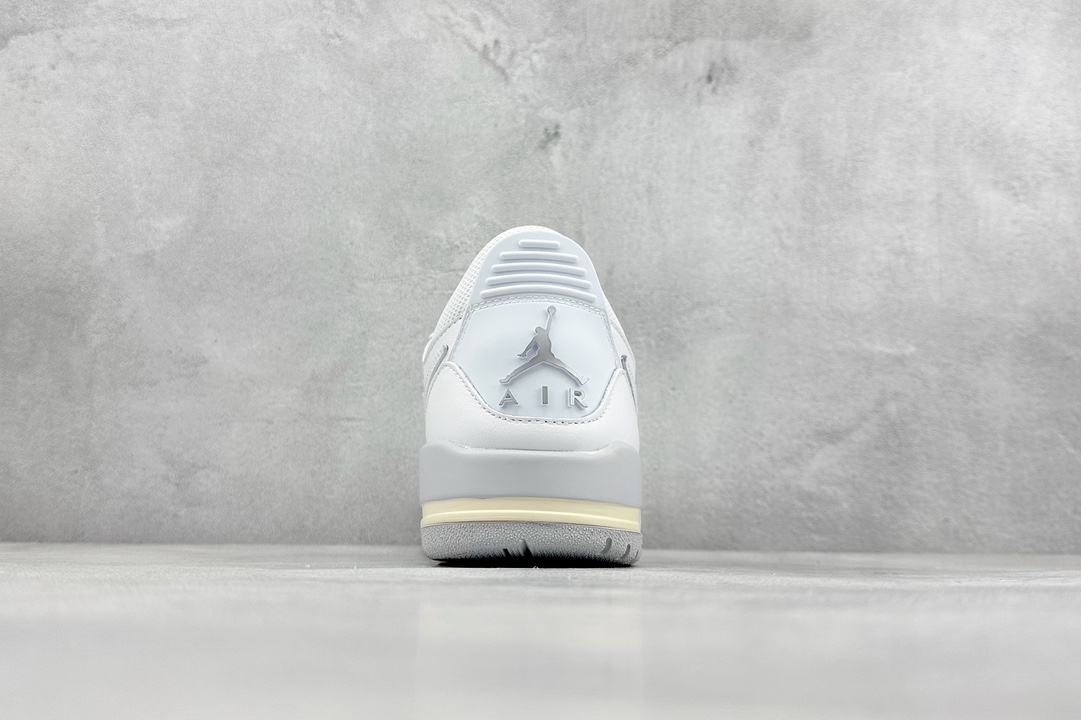 Jordan Nike Basic Shoes L-s