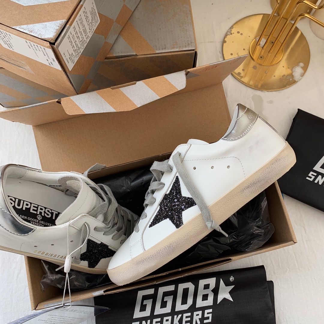 Golden Goose Male Basic Shoes M-l-s