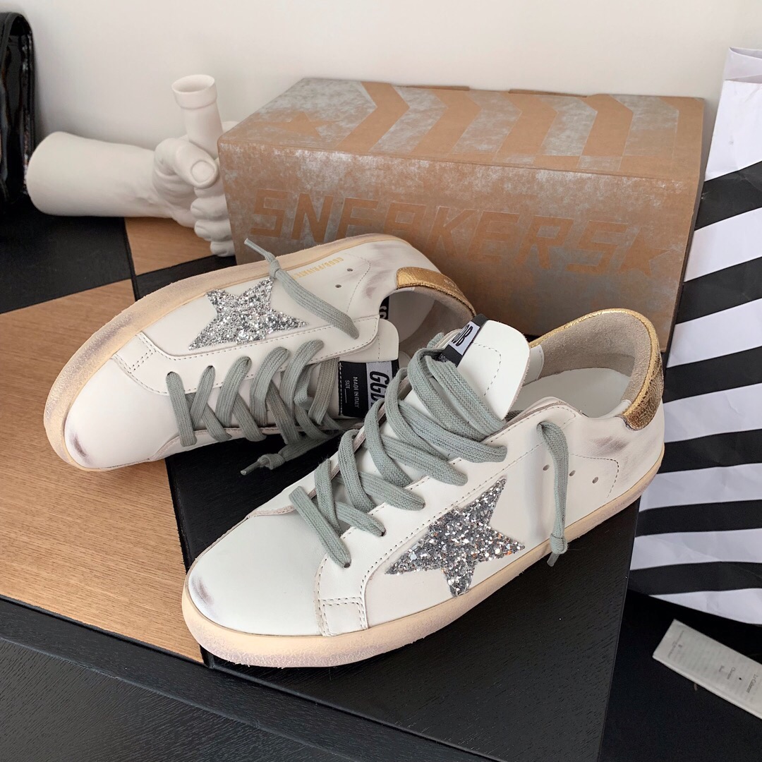 Golden Goose Male Basic Shoes M-l-s