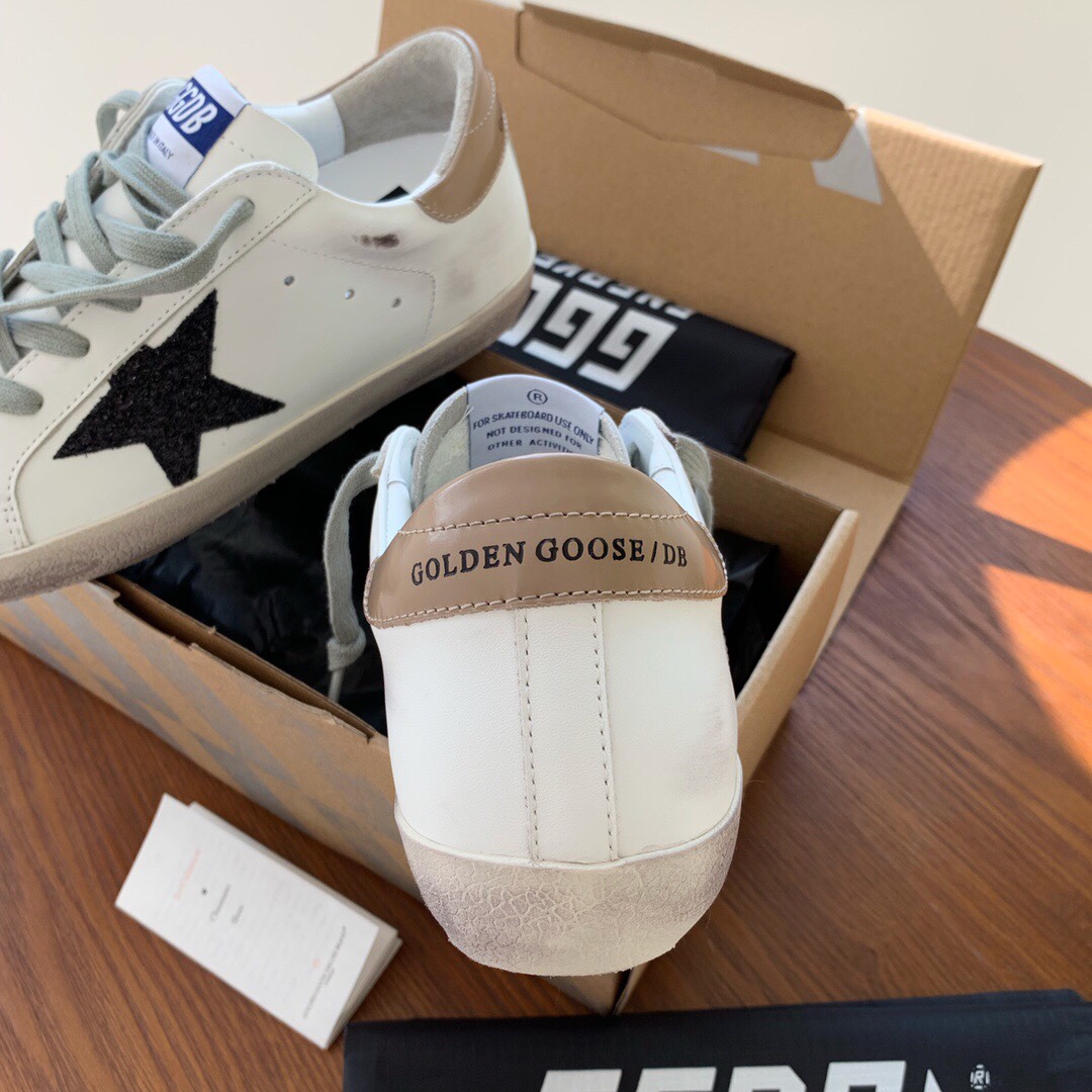 Golden Goose Male Basic Shoes M-l-s